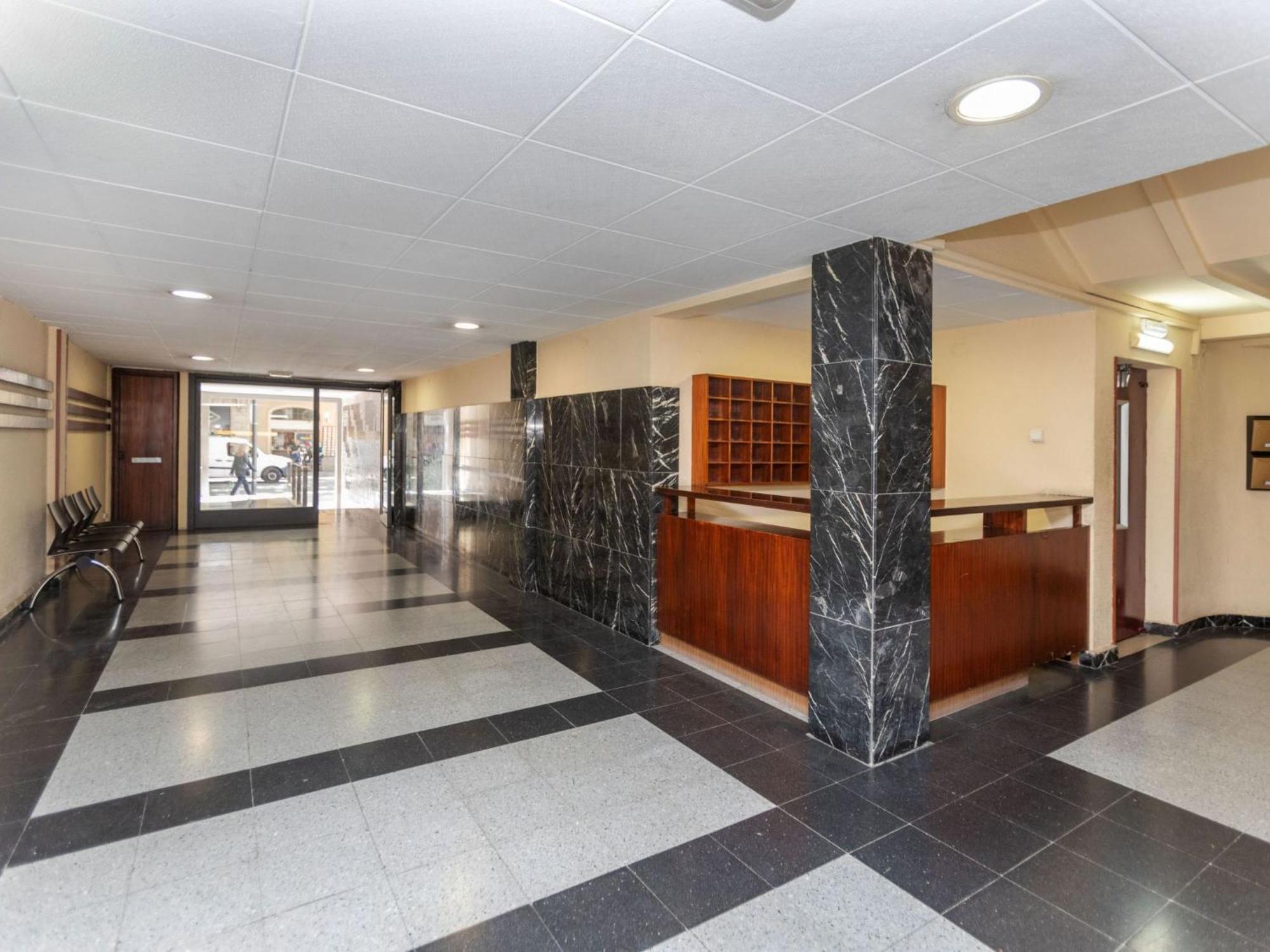 Apartment Eixample Esq Rocafort Diputacio By Interhome Barselona Dış mekan fotoğraf