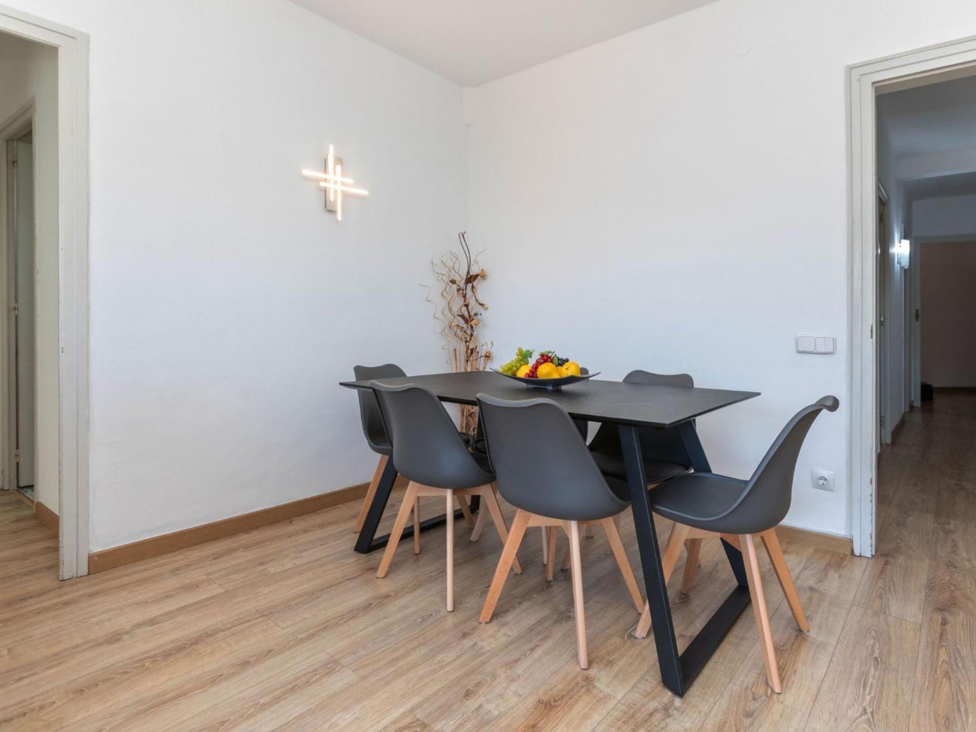 Apartment Eixample Esq Rocafort Diputacio By Interhome Barselona Dış mekan fotoğraf
